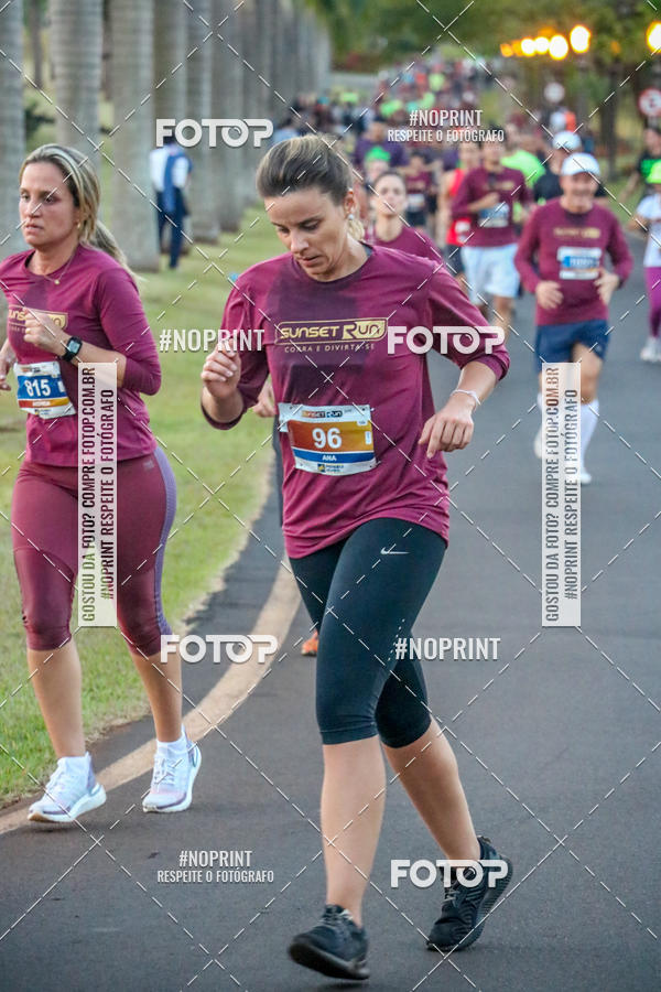 Buy your photos of the eventSunset Run 2019 on Fotop