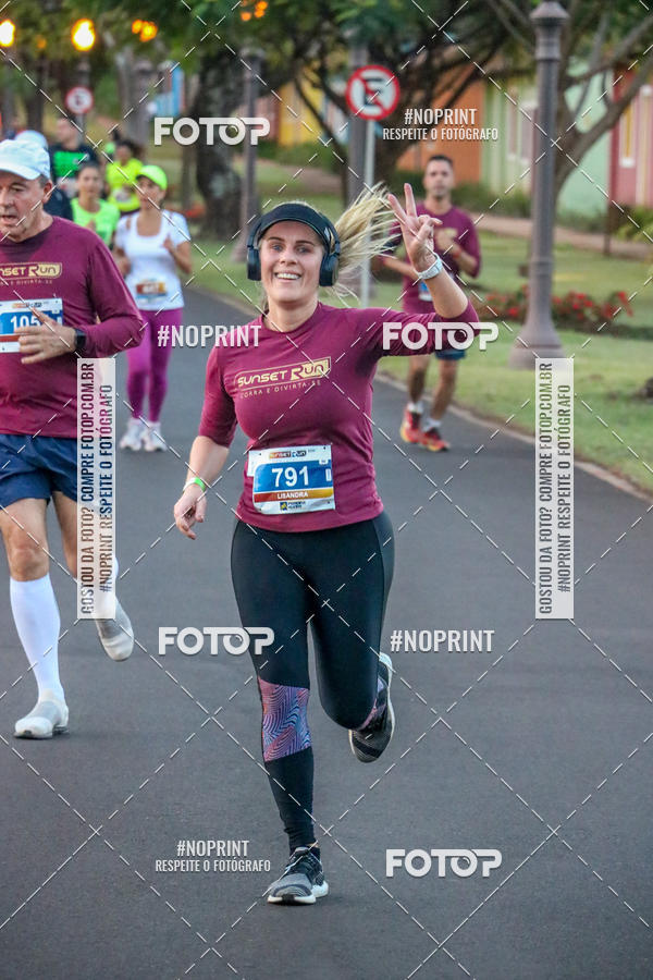 Buy your photos of the eventSunset Run 2019 on Fotop
