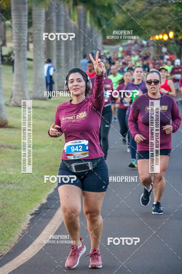 Buy your photos of the eventSunset Run 2019 on Fotop