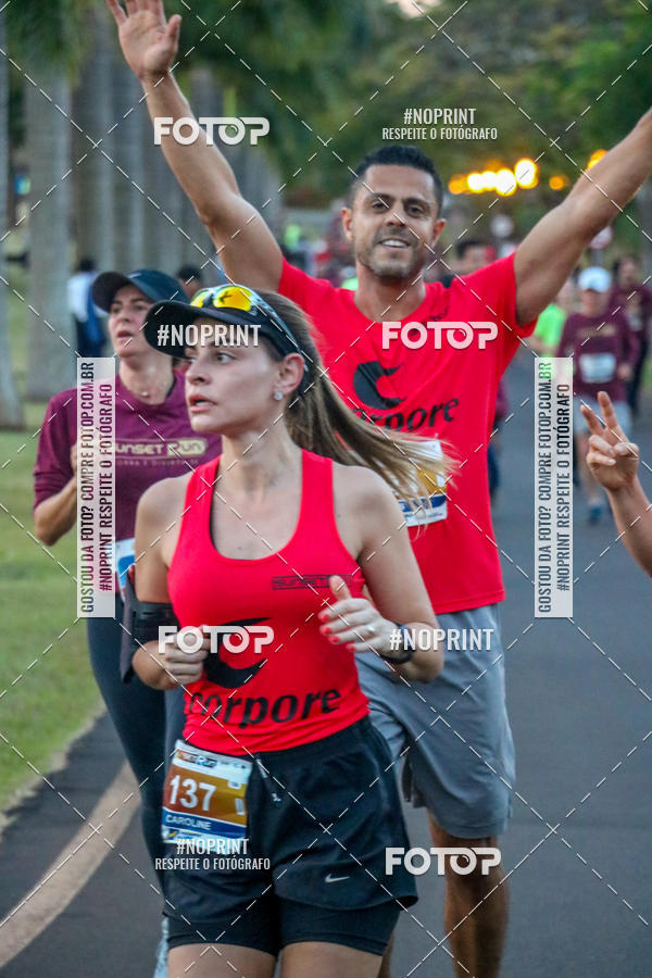 Buy your photos of the eventSunset Run 2019 on Fotop