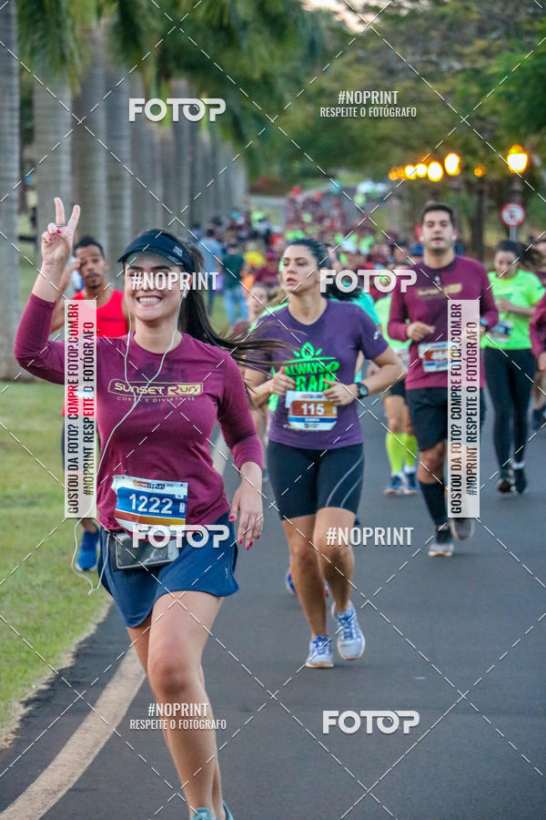 Buy your photos of the eventSunset Run 2019 on Fotop