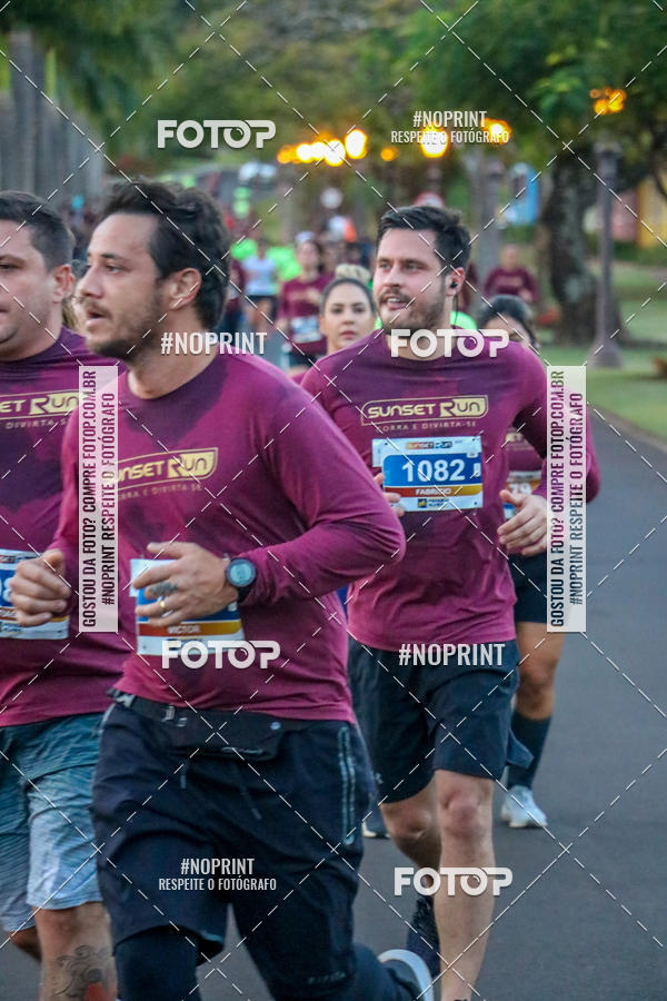 Buy your photos of the eventSunset Run 2019 on Fotop