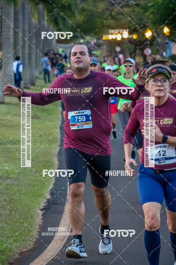 Buy your photos of the eventSunset Run 2019 on Fotop