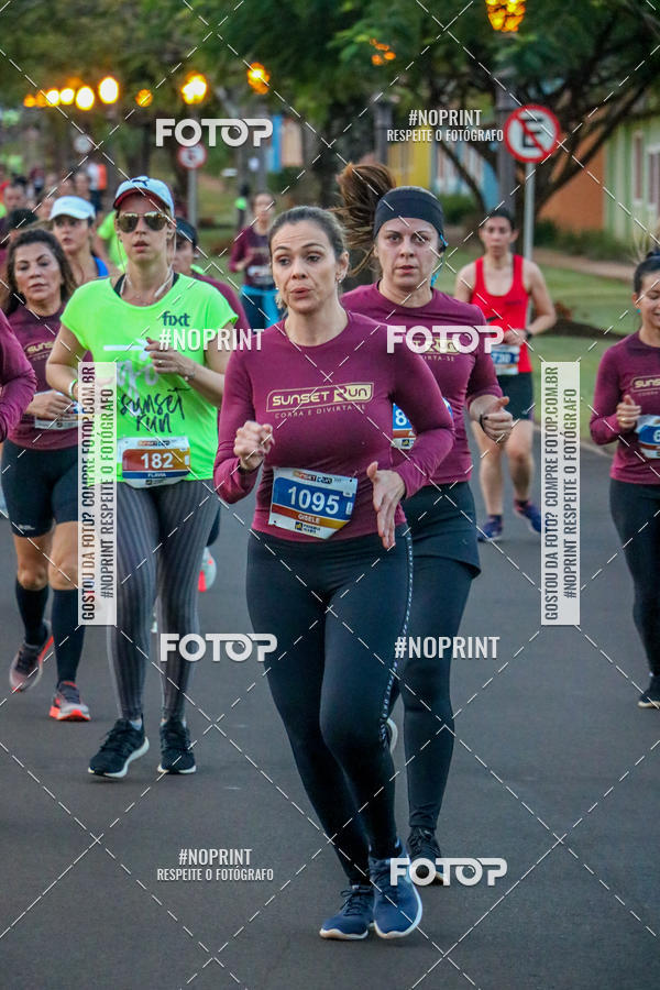 Buy your photos of the eventSunset Run 2019 on Fotop