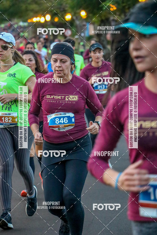 Buy your photos of the eventSunset Run 2019 on Fotop