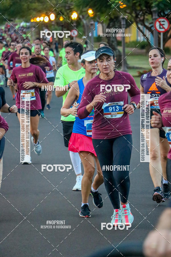 Buy your photos of the eventSunset Run 2019 on Fotop