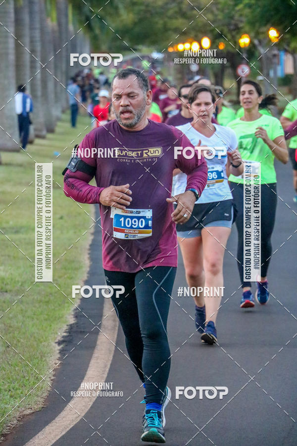 Buy your photos of the eventSunset Run 2019 on Fotop