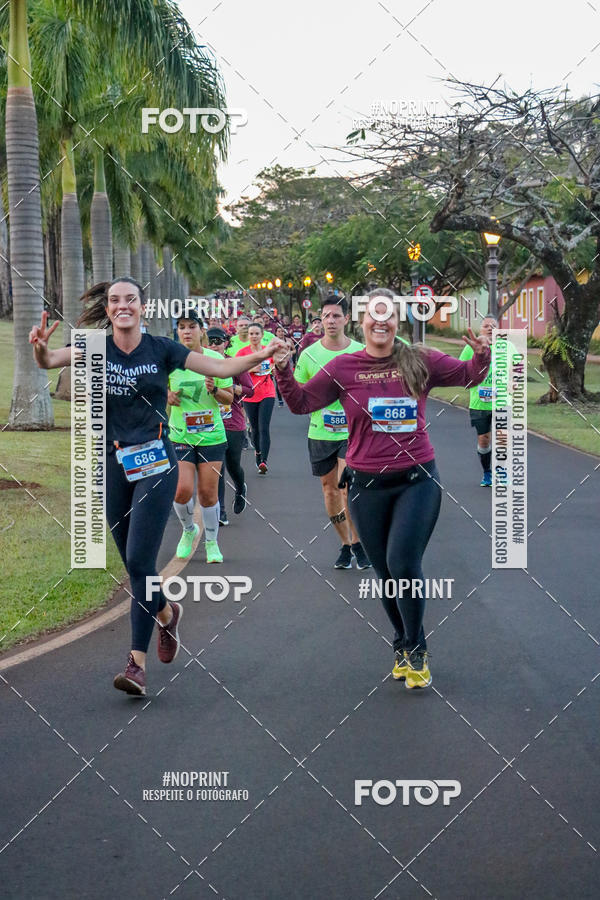 Buy your photos of the eventSunset Run 2019 on Fotop