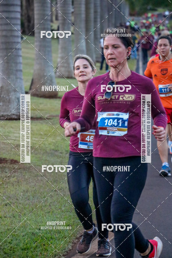 Buy your photos of the eventSunset Run 2019 on Fotop