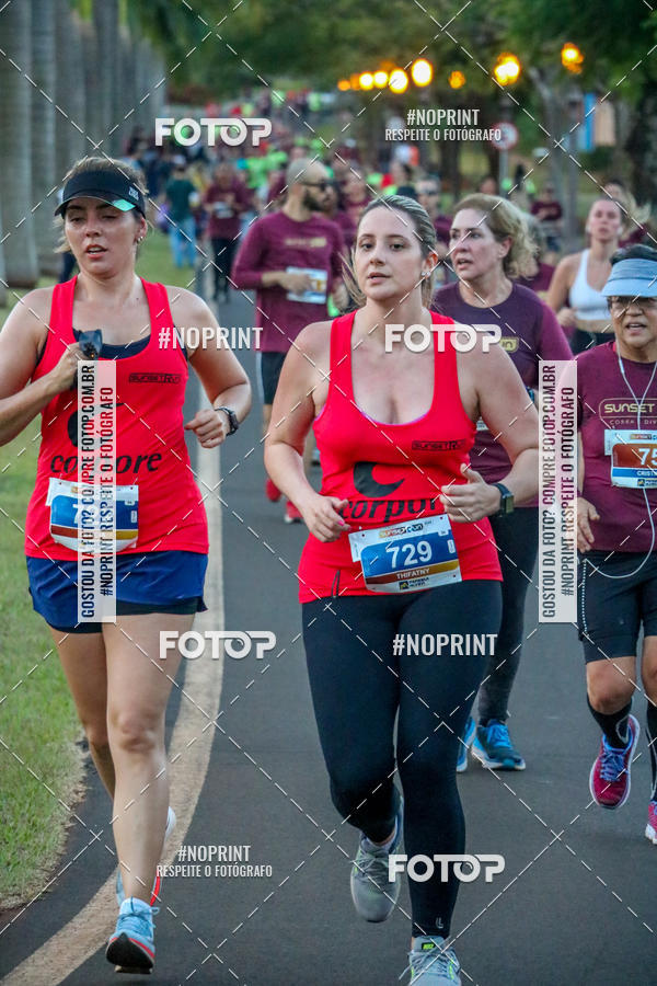 Buy your photos of the eventSunset Run 2019 on Fotop