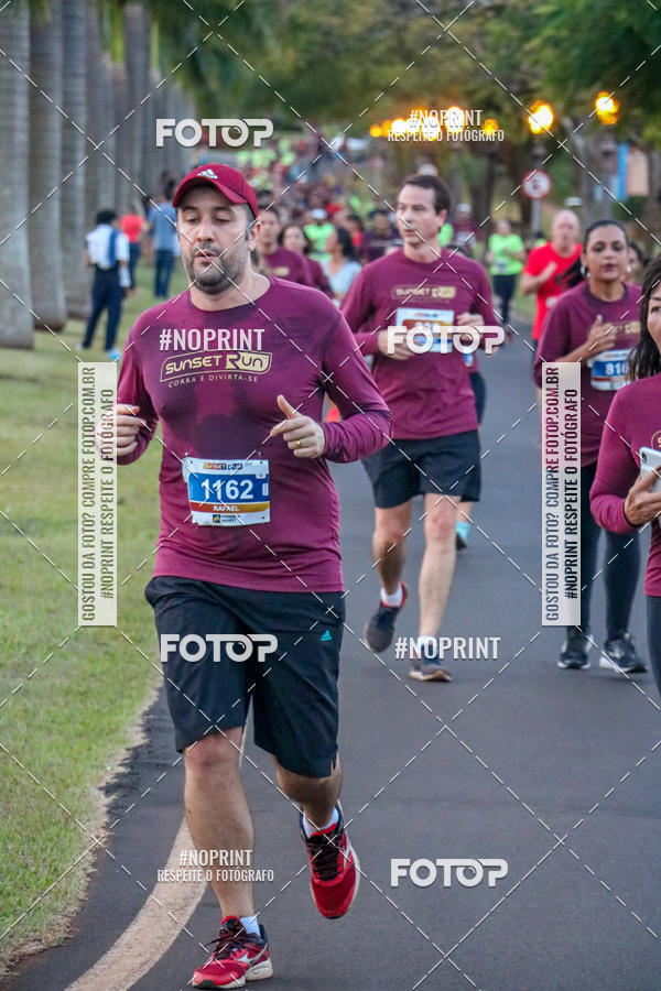 Buy your photos of the eventSunset Run 2019 on Fotop