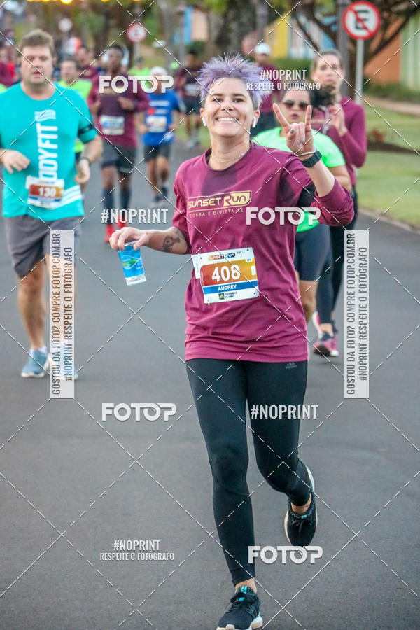 Buy your photos of the eventSunset Run 2019 on Fotop