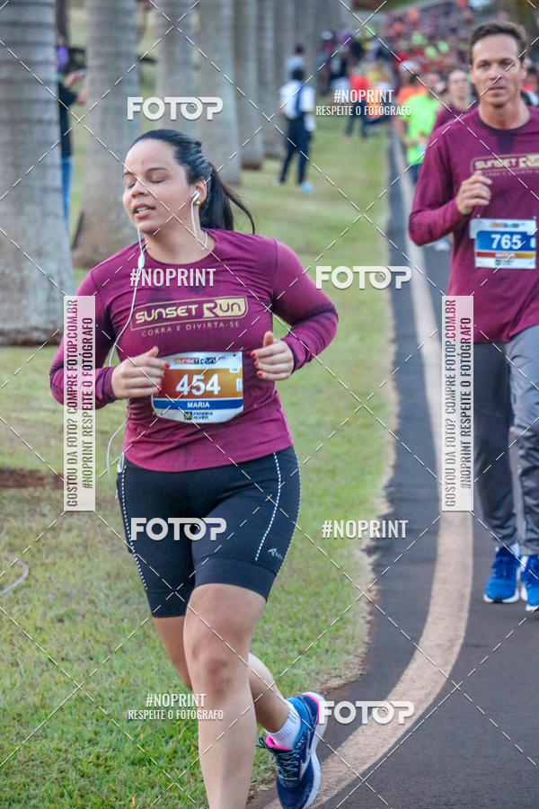 Buy your photos of the eventSunset Run 2019 on Fotop