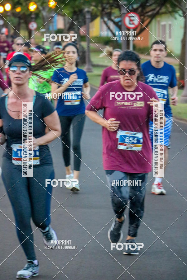 Buy your photos of the eventSunset Run 2019 on Fotop