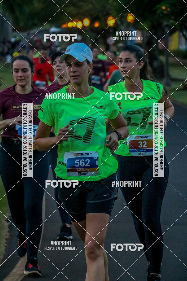 Buy your photos of the eventSunset Run 2019 on Fotop