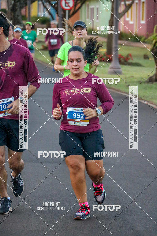 Buy your photos of the eventSunset Run 2019 on Fotop