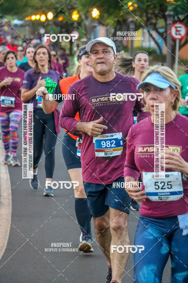 Buy your photos of the eventSunset Run 2019 on Fotop