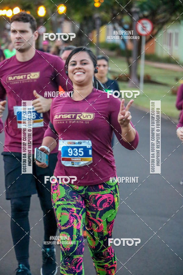 Buy your photos of the eventSunset Run 2019 on Fotop