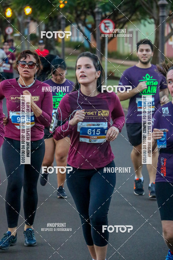 Buy your photos of the eventSunset Run 2019 on Fotop