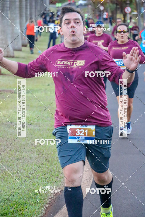 Buy your photos of the eventSunset Run 2019 on Fotop