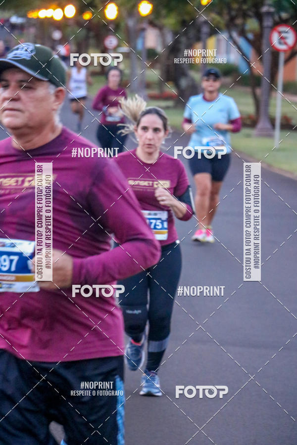 Buy your photos of the eventSunset Run 2019 on Fotop