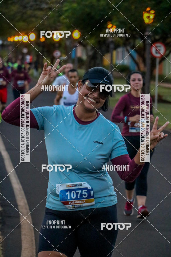 Buy your photos of the eventSunset Run 2019 on Fotop