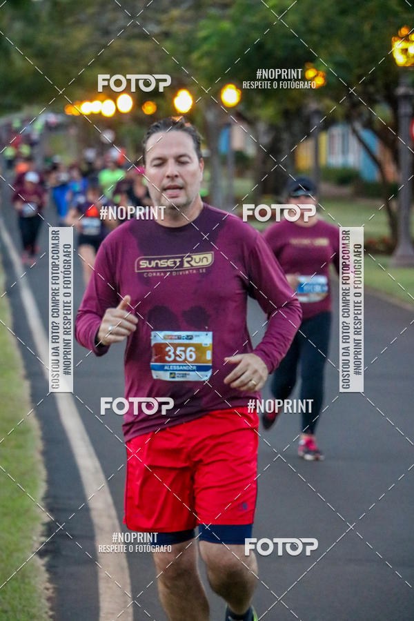 Buy your photos of the eventSunset Run 2019 on Fotop