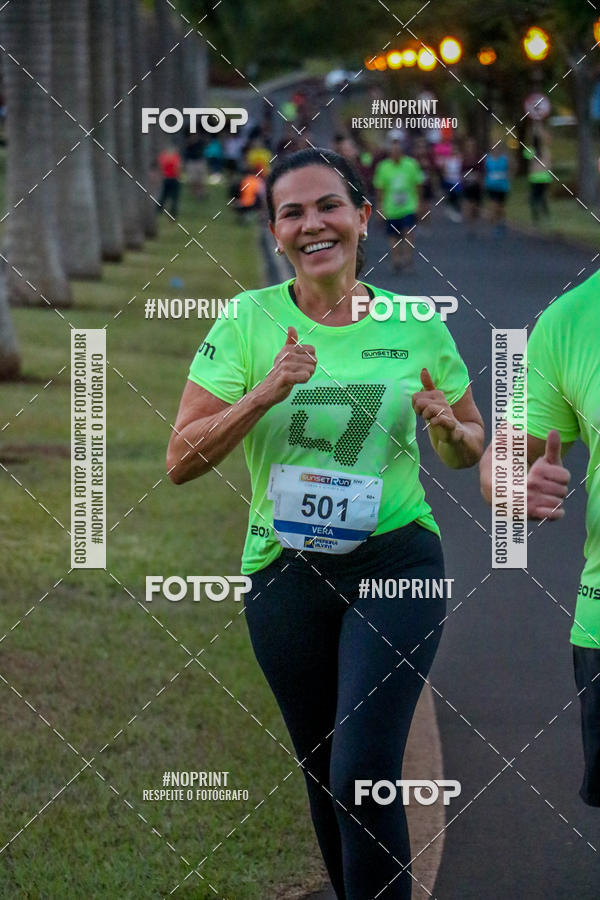 Buy your photos of the eventSunset Run 2019 on Fotop