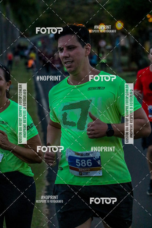 Buy your photos of the eventSunset Run 2019 on Fotop