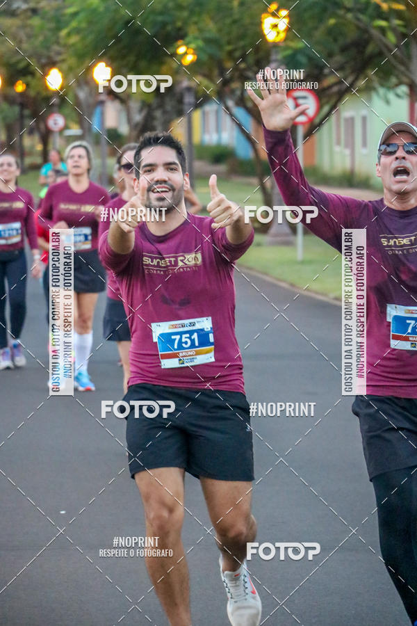 Buy your photos of the eventSunset Run 2019 on Fotop