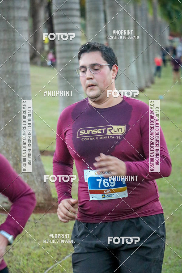 Buy your photos of the eventSunset Run 2019 on Fotop