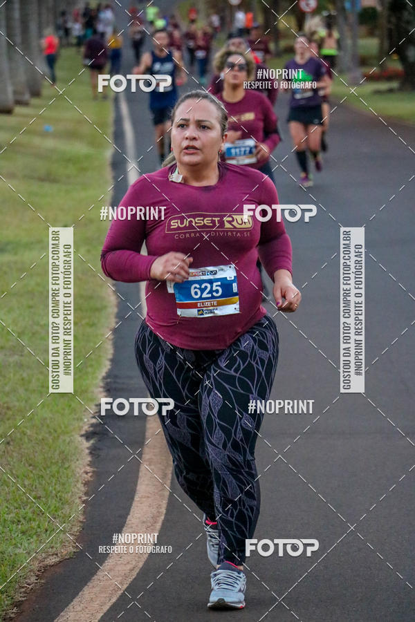 Buy your photos of the eventSunset Run 2019 on Fotop