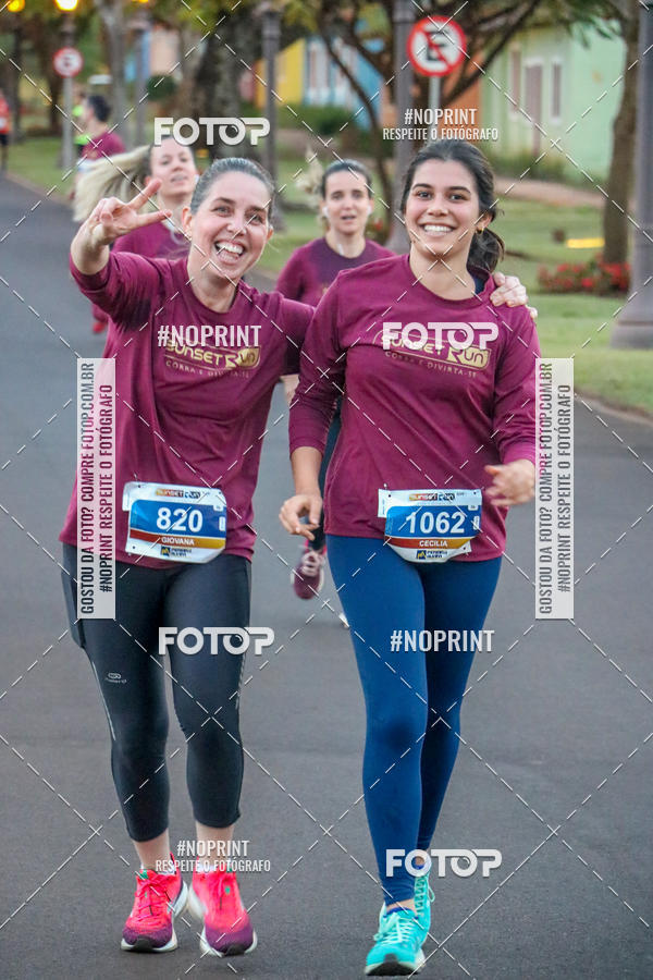 Buy your photos of the eventSunset Run 2019 on Fotop