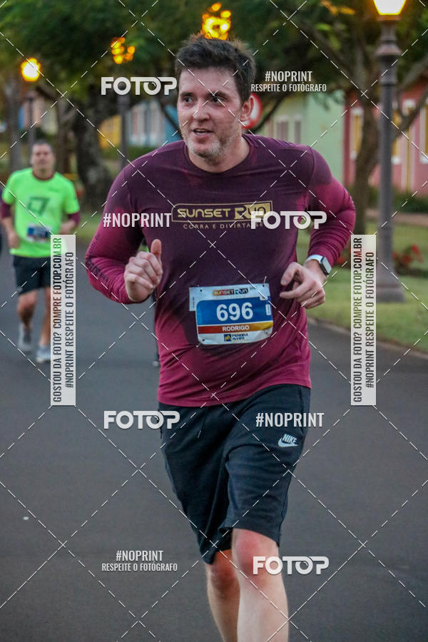 Buy your photos of the eventSunset Run 2019 on Fotop