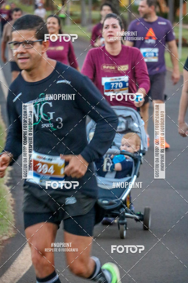 Buy your photos of the eventSunset Run 2019 on Fotop