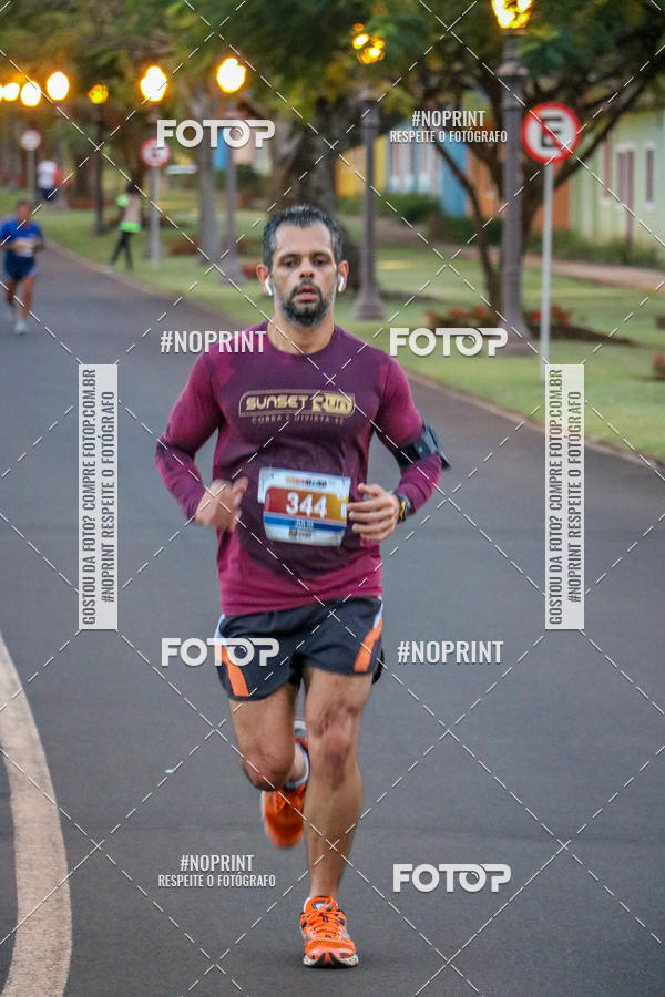 Buy your photos of the eventSunset Run 2019 on Fotop