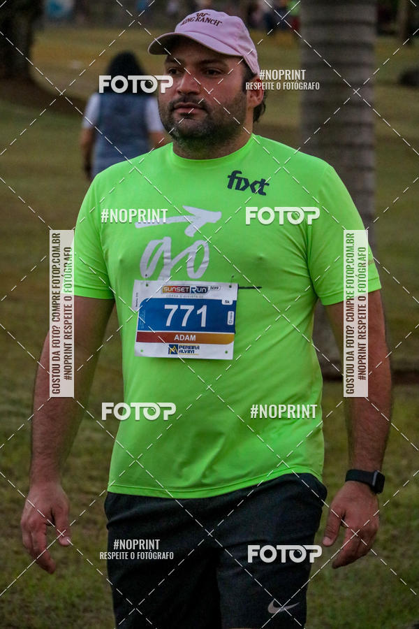 Buy your photos of the eventSunset Run 2019 on Fotop