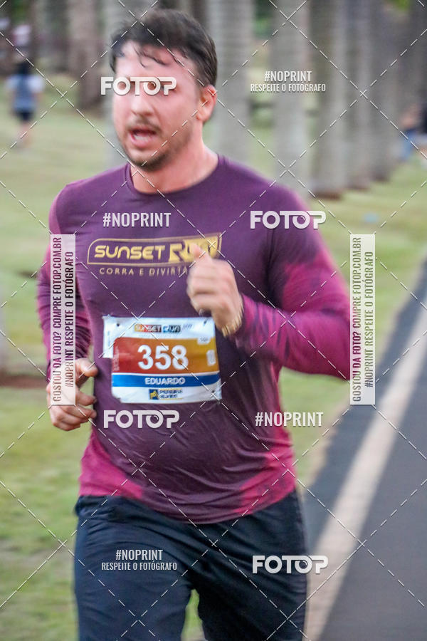 Buy your photos of the eventSunset Run 2019 on Fotop
