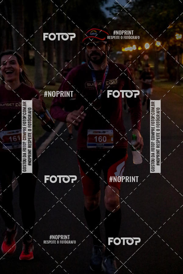 Buy your photos of the eventSunset Run 2019 on Fotop