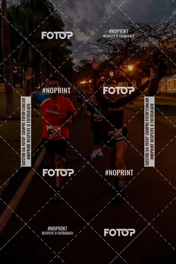 Buy your photos of the eventSunset Run 2019 on Fotop