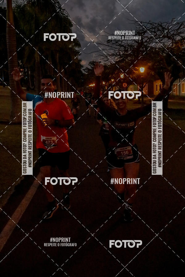 Buy your photos of the eventSunset Run 2019 on Fotop
