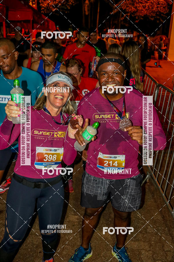 Buy your photos of the eventSunset Run 2019 on Fotop