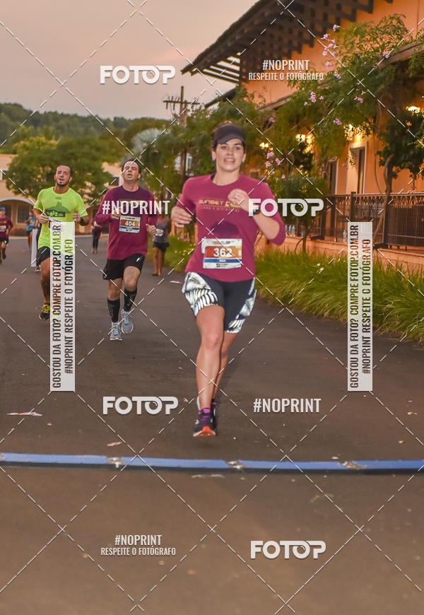 Buy your photos of the eventSunset Run 2019 on Fotop