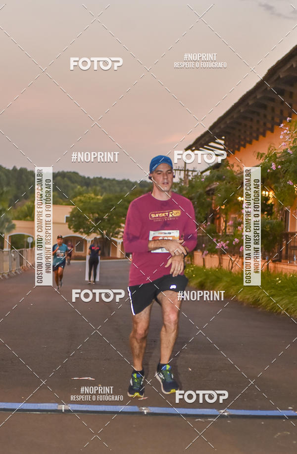 Buy your photos of the eventSunset Run 2019 on Fotop