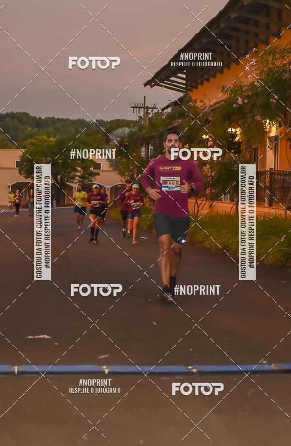 Buy your photos of the eventSunset Run 2019 on Fotop