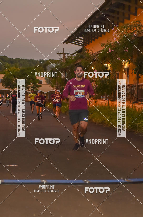 Buy your photos of the eventSunset Run 2019 on Fotop