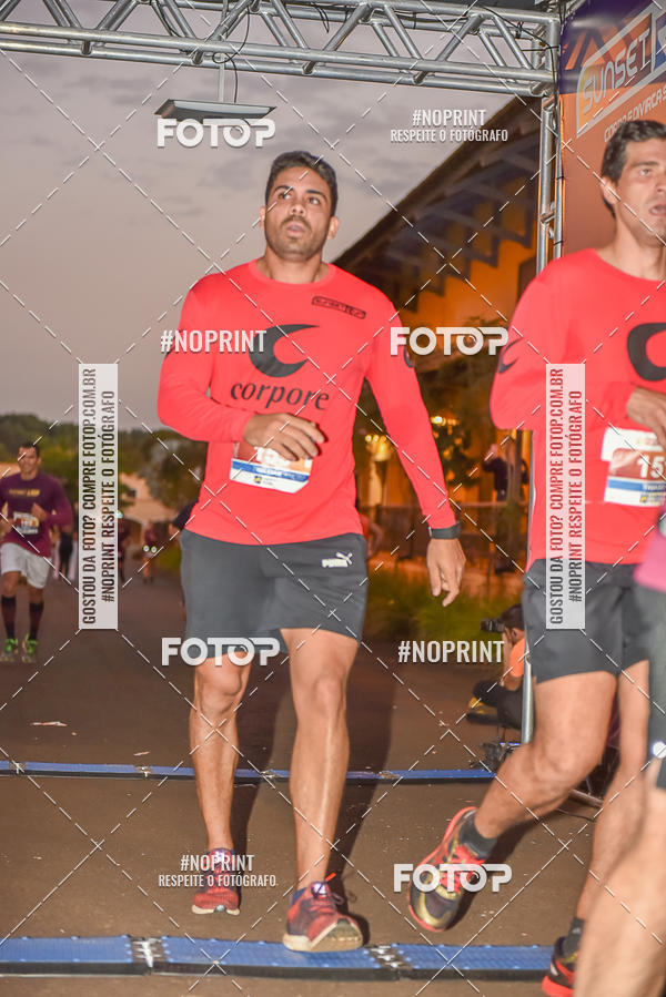 Buy your photos of the eventSunset Run 2019 on Fotop