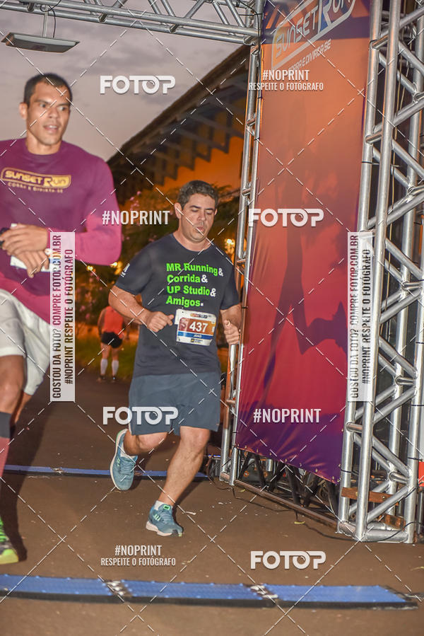 Buy your photos of the eventSunset Run 2019 on Fotop