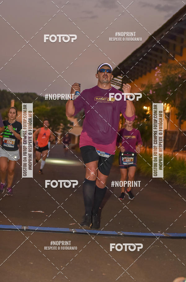 Buy your photos of the eventSunset Run 2019 on Fotop