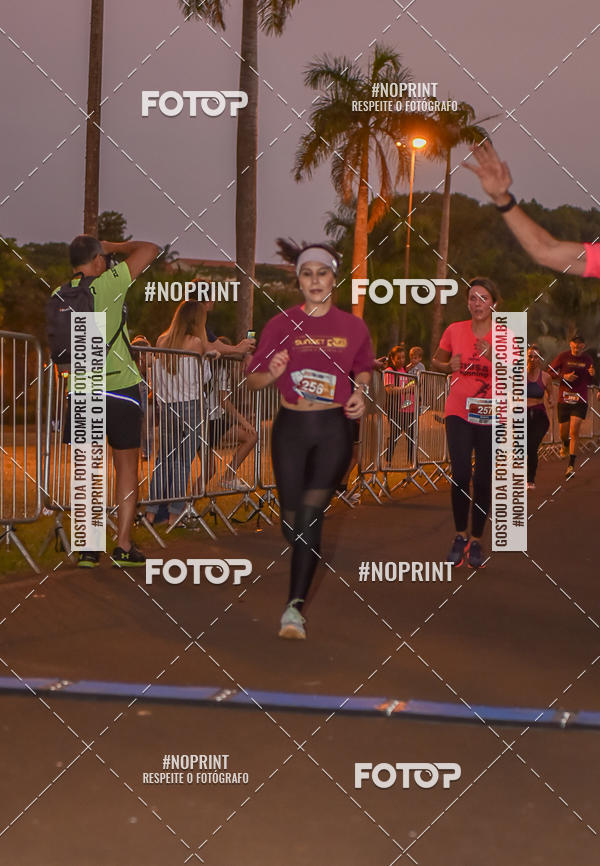 Buy your photos of the eventSunset Run 2019 on Fotop